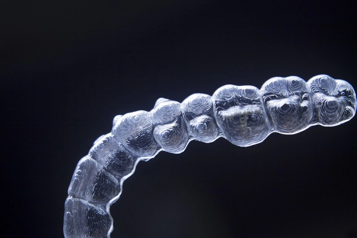 Clear Aligners vs. Braces: Which is Right for You? clear aligners